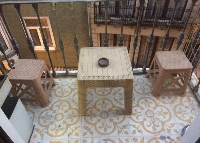 Planet Paprika Hostel *